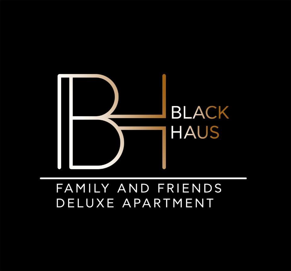 Blackhaus Family And Friends Deluxe Apartment Salonicco Esterno foto